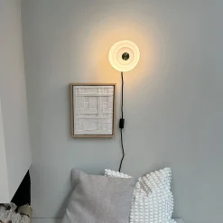 Dyberg Larsen, Wandlamp Diva, messingkleurig, Ø 16 cm