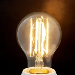 E27 filament 7W 806lm 2.700K helder 3 per set