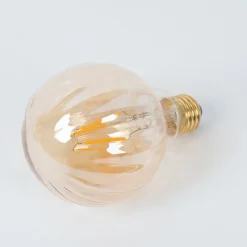 E27 3,8W LED lamp G95, 2700K, 340lm, amberkleurige groeven