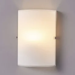 Eenvoudige wandlamp Giulia uit mat glas