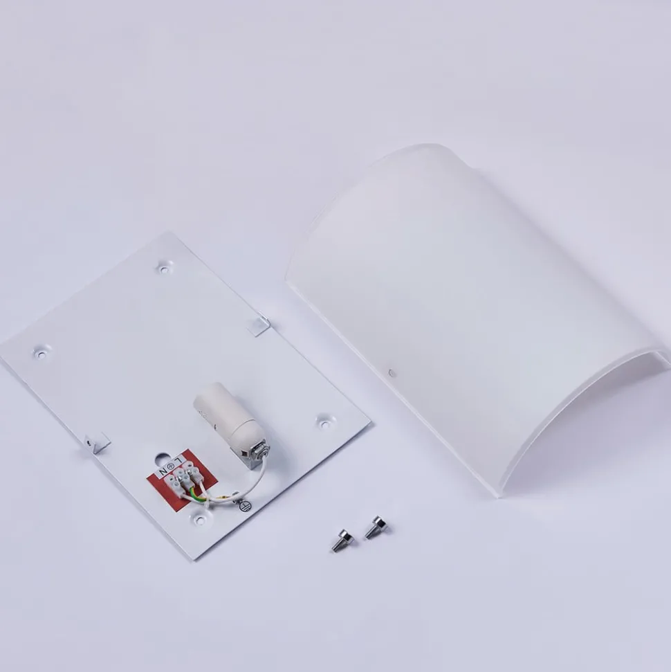 Eenvoudige wandlamp Giulia uit mat glas