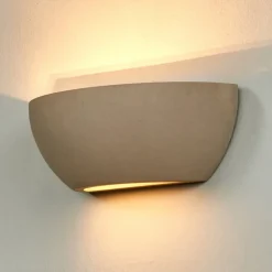 Elegante wandlamp Renata uit beton