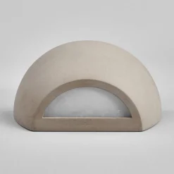 Elegante wandlamp Renata uit beton