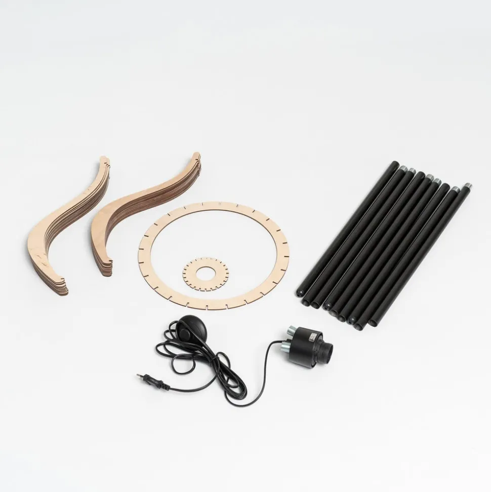 Envostar Faje vloerlamp van berkenmultiplex