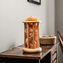 Envostar Harmony zoutlamp met lichtgekleurde houten kooi