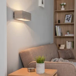 Envostar Kubiko wandlamp, dennenhout grijs