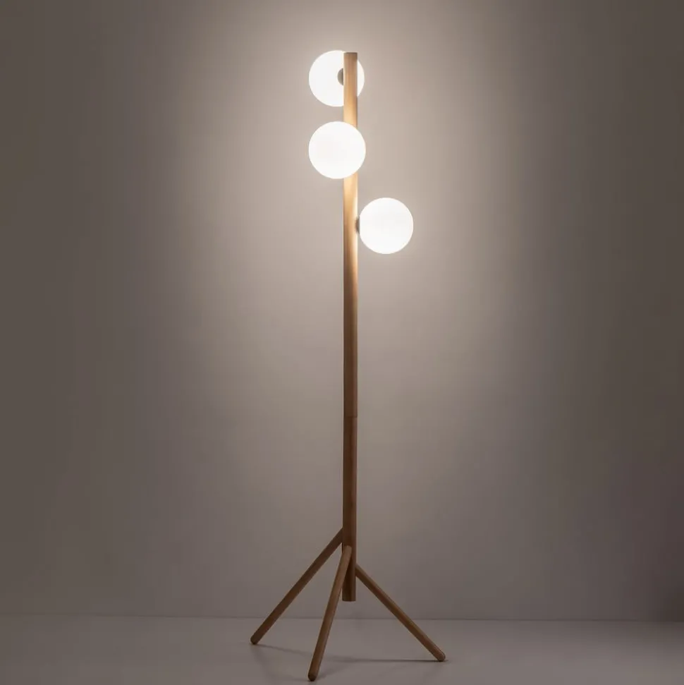 Estera vloerlamp, opaalglas, houten frame, 132 cm, 3-lamps