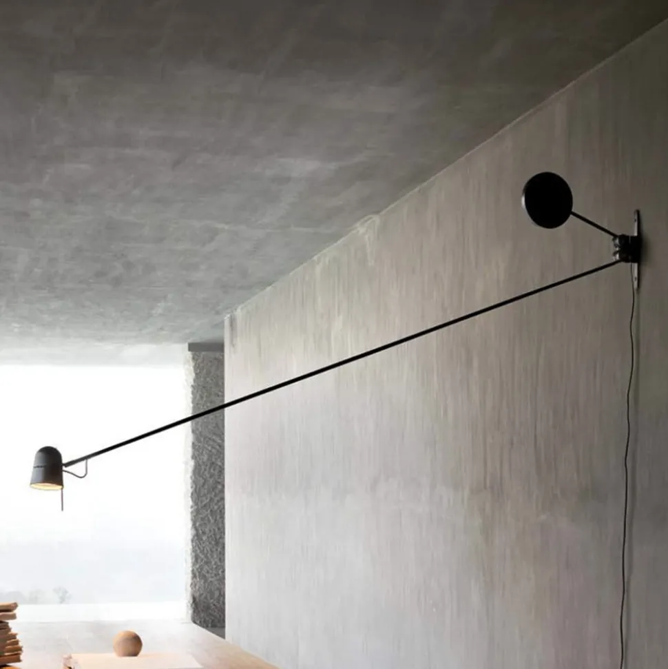 Exclusieve LED wandlamp Counterbalance zwart