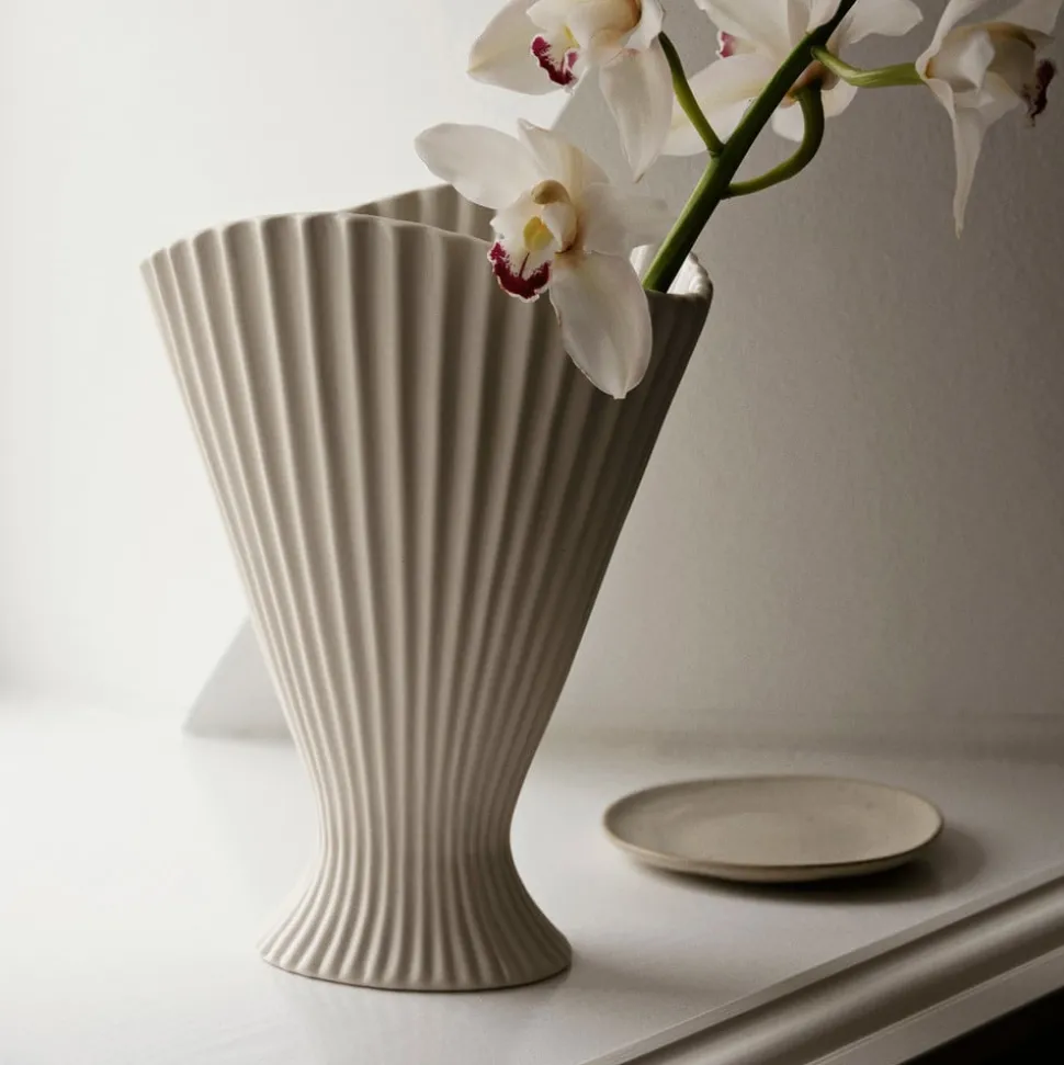 ferm LIVING Fonteinvaas, wit, hoogte 30,5 cm, keramiek