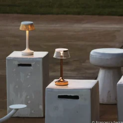 Flos Bon Jour unplugged LED tafellamp, koper