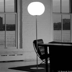 FLOS Glo-Ball Floor 2 vloerlamp, mat zilver