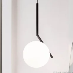 FLOS IC S2 hanglamp, zwart Ø 30 cm