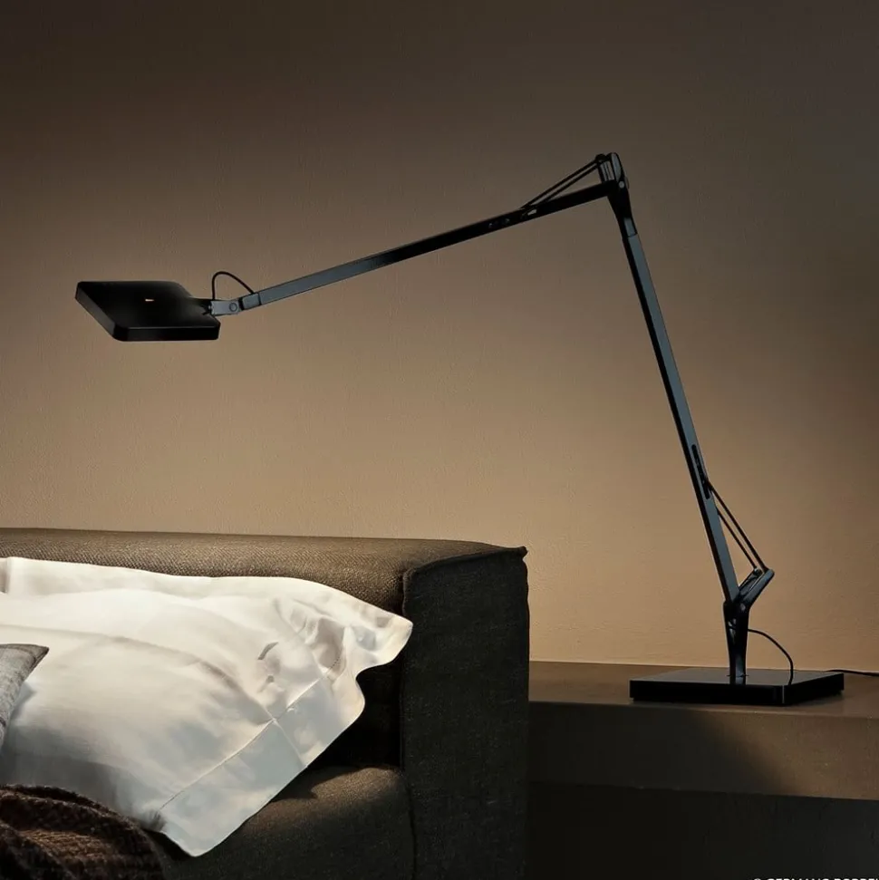 FLOS Kelvin LED tafellamp in zwart