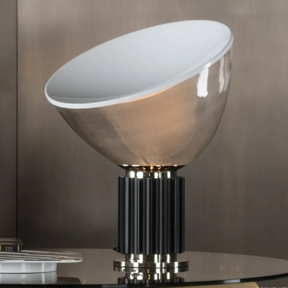 FLOS Taccia small - LED tafellamp, zwart