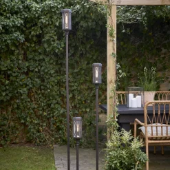 Folke LED tuinpadverlichting kan op 3 hoogtes worden gemonteerd