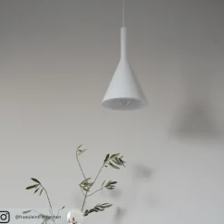 Gipsy conische hanglamp van gips