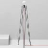 GRUPA Model M2 LED vloerlamp zwart, rode kabel