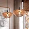 Hanglamp Colino van houtlamellen, hout licht