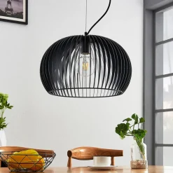 Hanglamp Jusra van zwart metaal, 1-lamp.