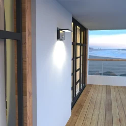 Hoekige LED outdoor wandlamp Darina, bewegingsm.