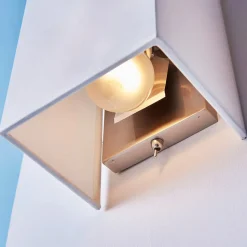 Hoekige, stoffen wandlamp Annalisa in wit