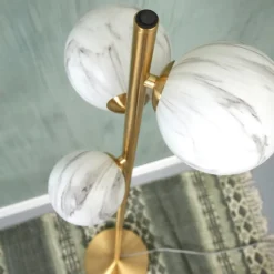 IT'S ABOUT ROMI Carrara vloerlamp 3-lamps gemarmerd