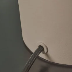 IT'S ABOUT ROMI Porto tafellamp, 30 cm, zandkleurig, metaal