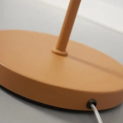 IT'S ABOUT ROMI Porto vloerlamp, mosterdgeel