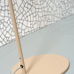 IT'S ABOUT ROMI Vloerlamp Montreux, zandkleur