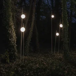 Karman grondspies lamp Atmosphere, wit, 178 cm, kunststof