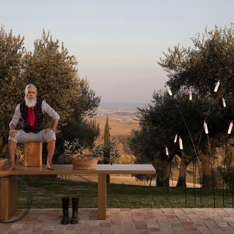 Karman Nilo LED-buiten-vloerlamp, hoogte 150 cm