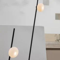 Karman Pois spies-vloerlamp IP65, 3.000K, 158 cm