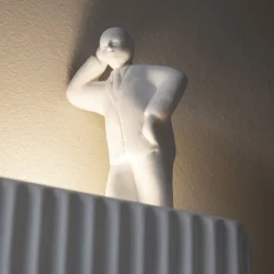 Karman Umarell deco-figuur, 15 cm doordacht