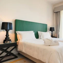 Kartell Bourgie - LED tafellamp, zwart