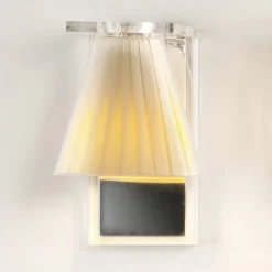 Kartell Light-Air wandlamp met stoffen kap