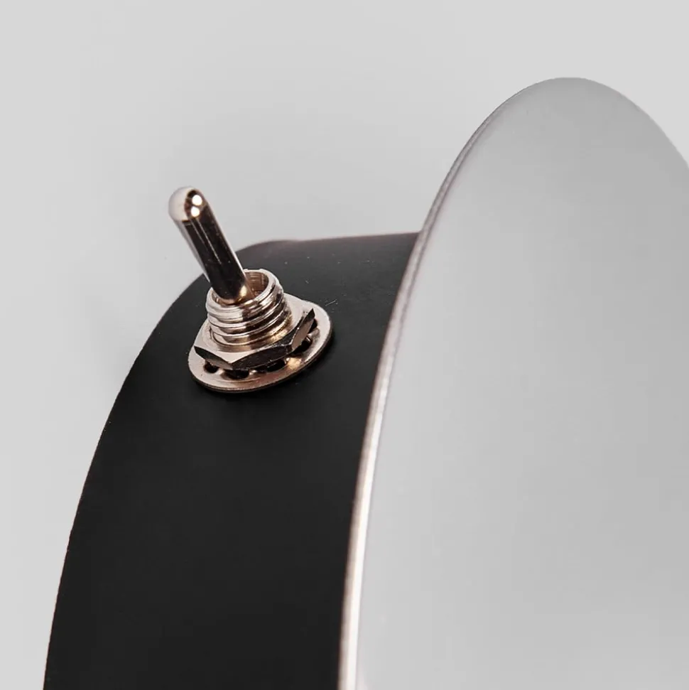 Knappe wandlamp Dorothea met wit stoffen scherm