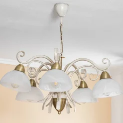 Kroonluchter Flora, vijf glazen kappen, wit/messing