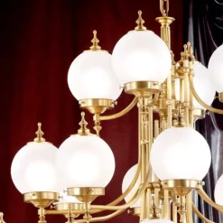 Kroonluchter OBJEKT met stijl, 32-lichts