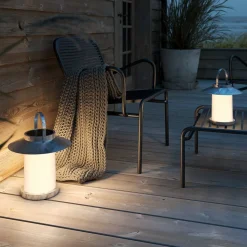 Lamp op zonne-energie Temple To-Go, zink, hoogte 30 cm