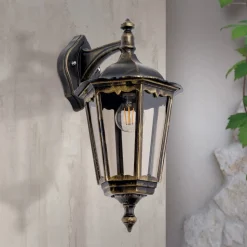 Lantaarnvormige buitenwandlamp Fabio, hangend