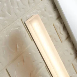 LED badkamer wandlamp Lucande, 32 cm hoog, chroom, IP44