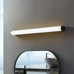LED badkamer wandlamp Vilmara, zwart, metaal, IP44