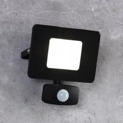 LED buitenspot Faedo 3 met sensor, zwart, 20W