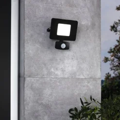 LED buitenspot Faedo 3 met sensor, zwart, 20W