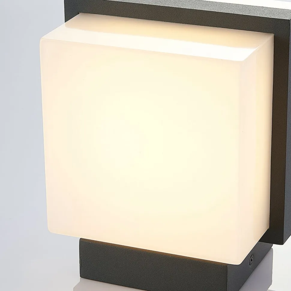 LED buitenwandlamp Auron, kubusvormig