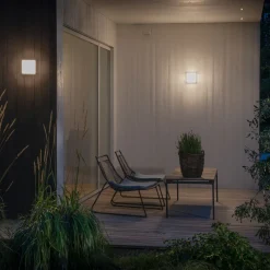 LED buitenwandlamp Cesena met schemersensor