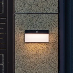 LED buitenwandlamp op zonne-energie Fran, CCT