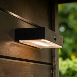 LED buitenwandlamp op zonne-energie Fadi, CCT