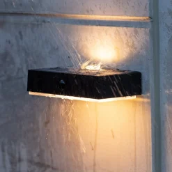 LED buitenwandlamp op zonne-energie Fadi, CCT