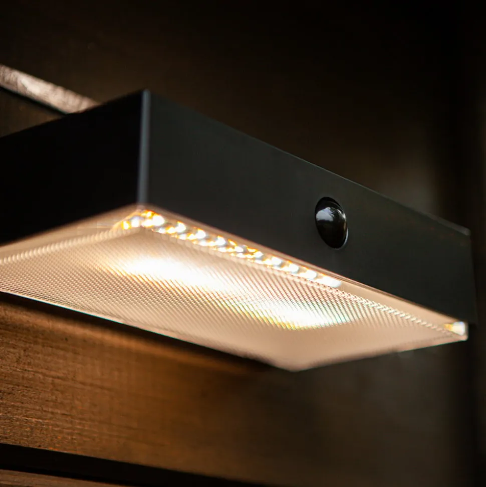 LED buitenwandlamp op zonne-energie Fadi, CCT